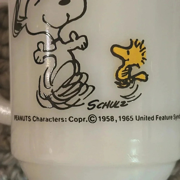 1965 Snoopy & Woodstock "AT TIMES LIFE IS PURE JOY!"Milk Glass Fire King Mug Cup - Picture 8 of 9